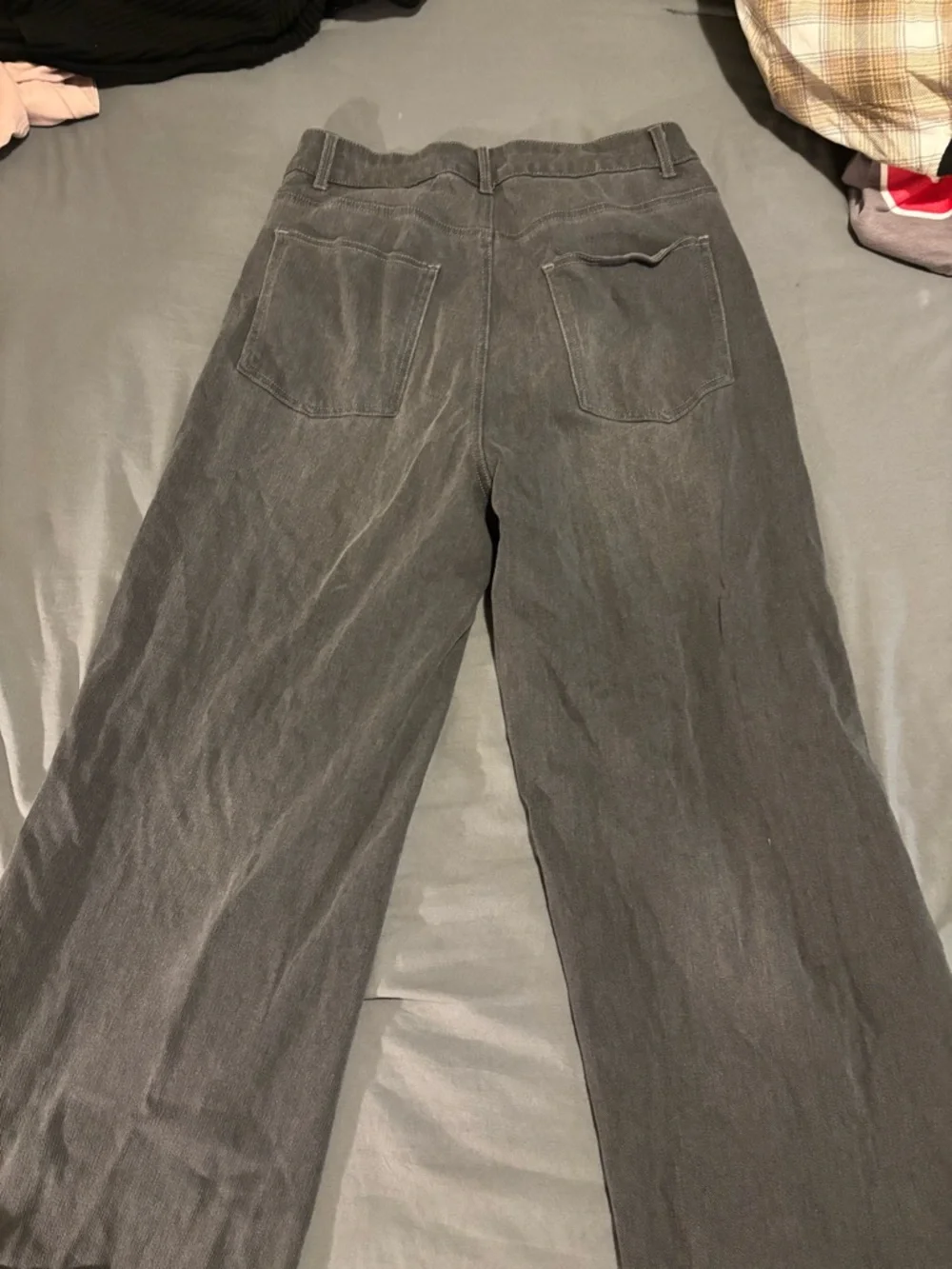 HALARA Women's Ankle Pants in Distressed Black Medium - Picture 11 of 15